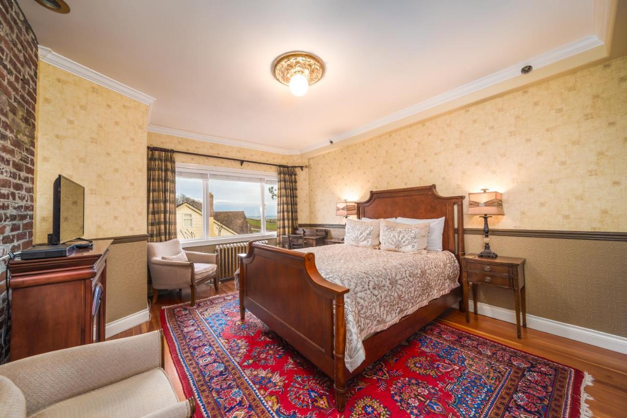 Dashwood Manor Seaside Bed & Breakfast Victoria Luaran gambar