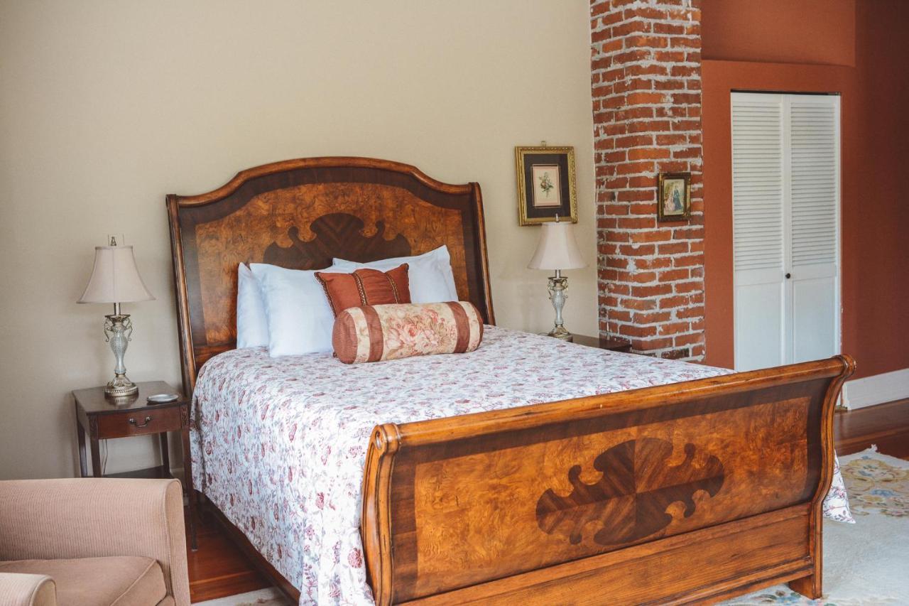 Dashwood Manor Seaside Bed & Breakfast Victoria Luaran gambar