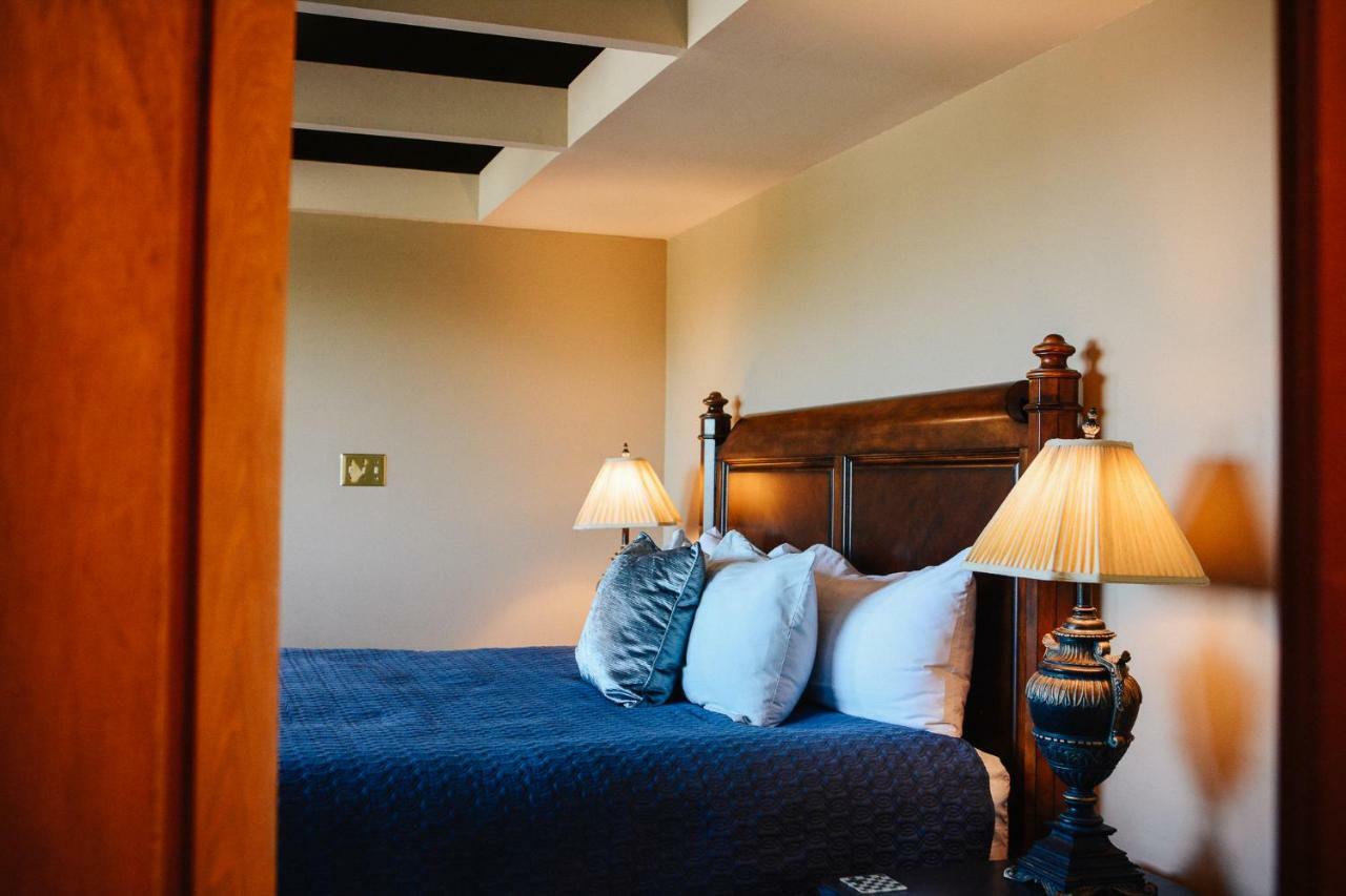 Dashwood Manor Seaside Bed & Breakfast Victoria Luaran gambar