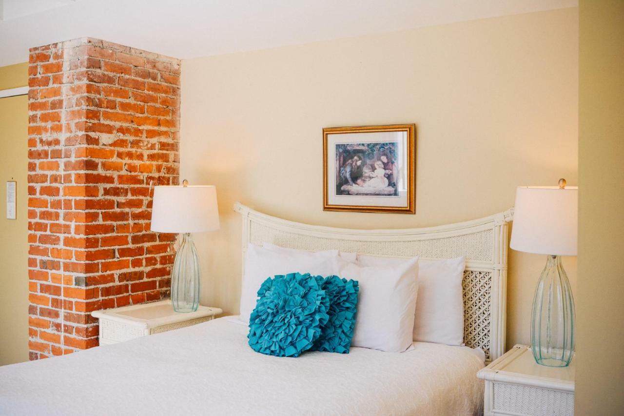 Dashwood Manor Seaside Bed & Breakfast Victoria Luaran gambar