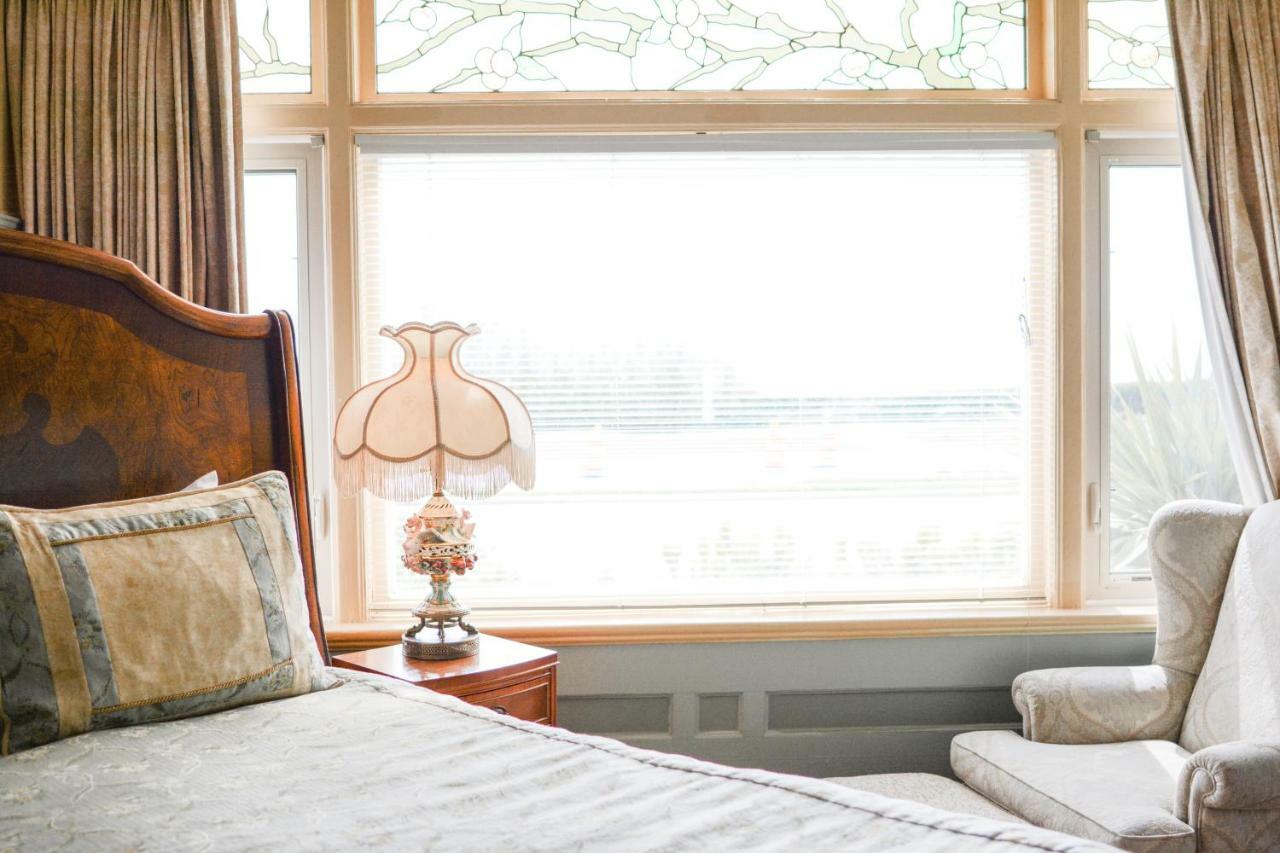 Dashwood Manor Seaside Bed & Breakfast Victoria Luaran gambar