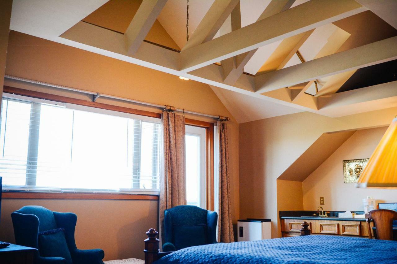 Dashwood Manor Seaside Bed & Breakfast Victoria Luaran gambar