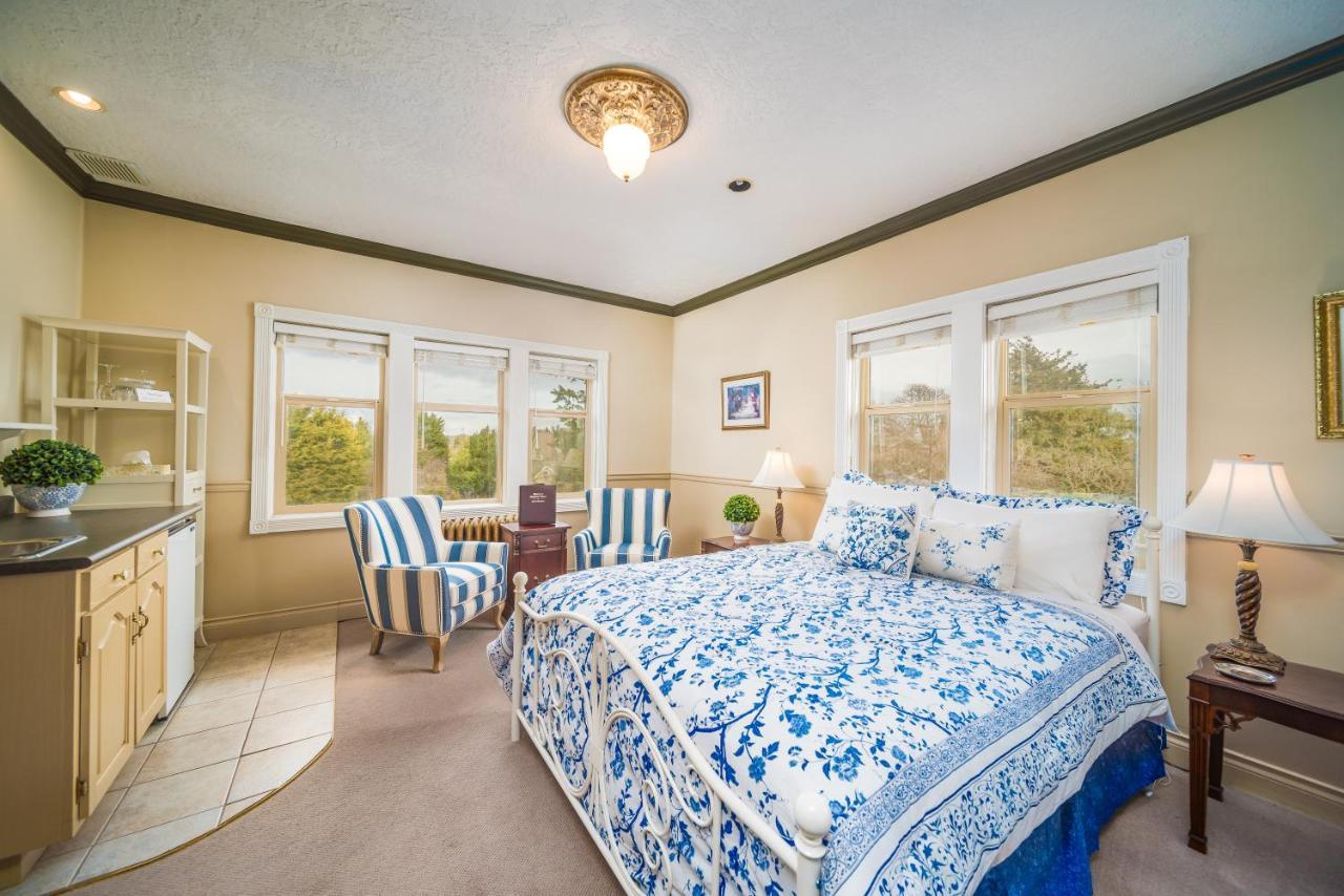 Dashwood Manor Seaside Bed & Breakfast Victoria Luaran gambar